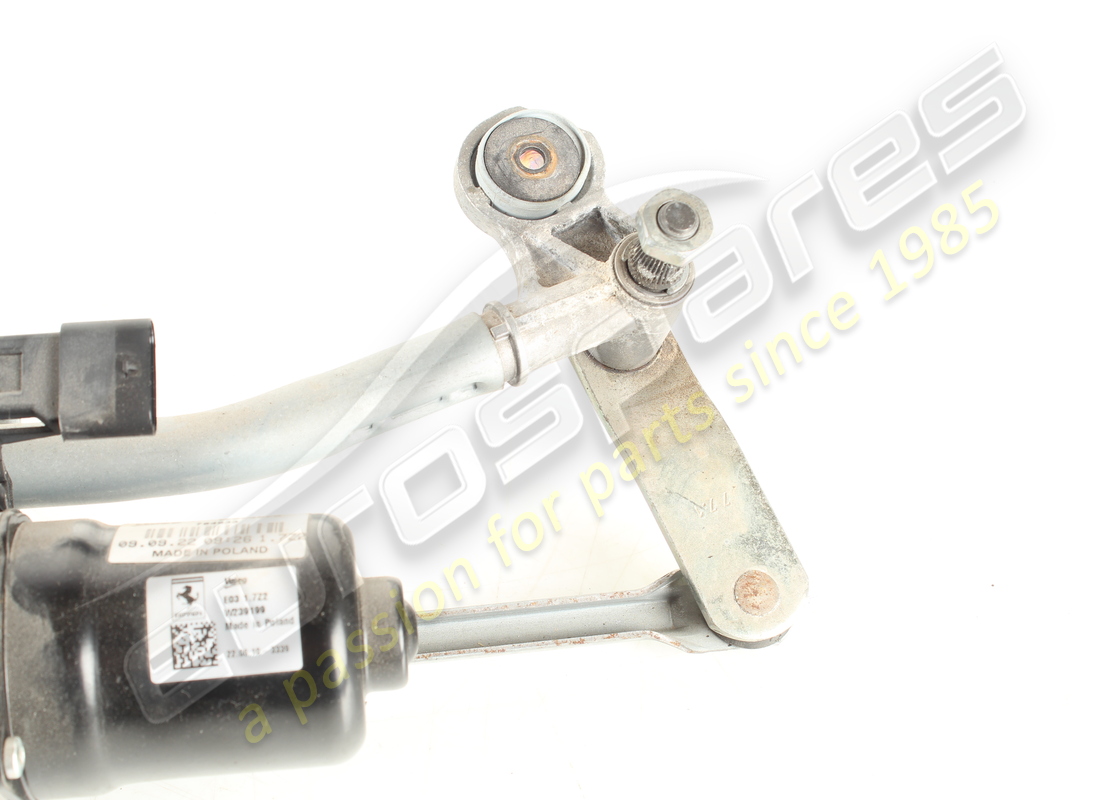 USED FERRARI GRUPPO TERGICRISTALLO GDX CP. PART NUMBER 784933 (4) used ferrari gruppo tergicristallo gdx cp. part number 784933 (4)