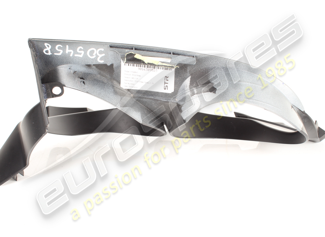 USED FERRARI LH TAIL LIGHT SURROUND. PART NUMBER 985909300 (4) used ferrari lh tail light surround. part number 985909300 (4)