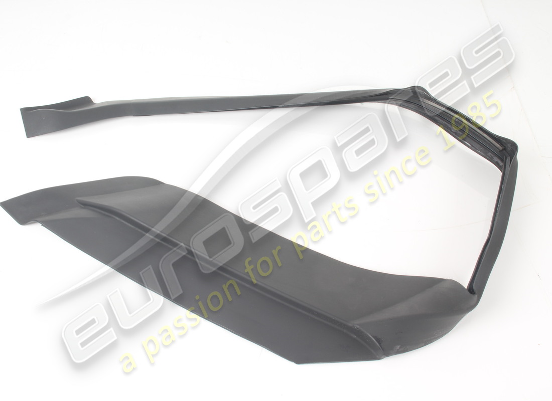 USED Ferrari LH FRONT LID SEAL. . PART NUMBER 918907 (1)