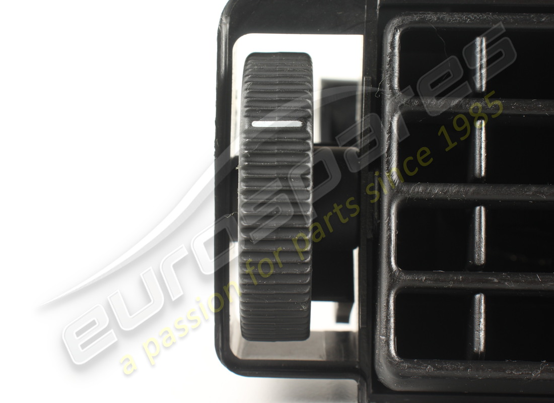 NEW (OTHER) MASERATI RH AIR VENT. PART NUMBER 375580014 (5) new (other) maserati rh air vent. part number 375580014 (5)