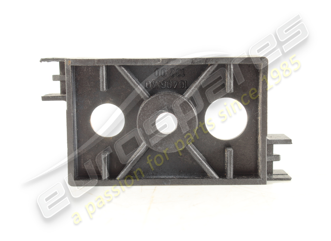 used maserati insert. part number 60510161 (2)