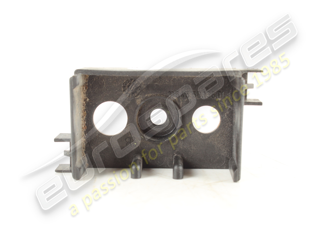 used maserati insert. part number 60510161 (4)