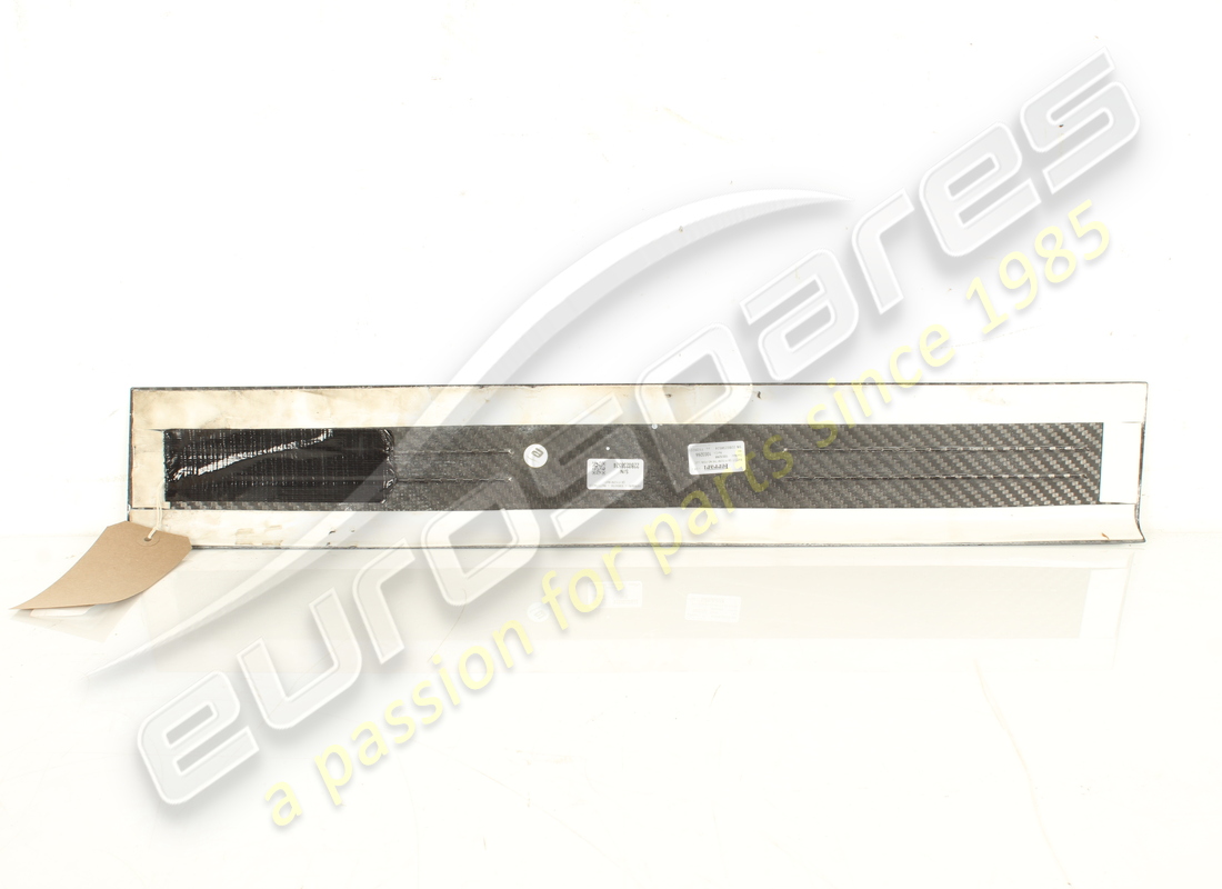 used ferrari lh kickplate. part number 938947 (3)