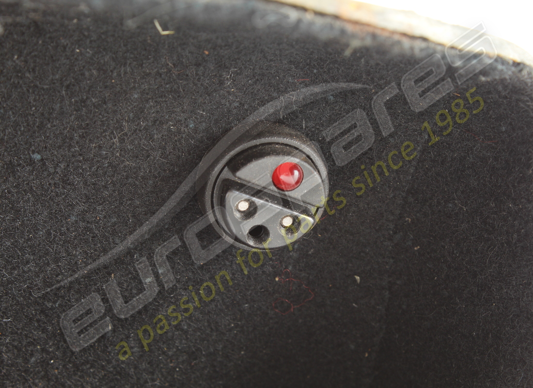 USED FERRARI GLOVE BOX RHD PART NUMBER 62336500 (4) used ferrari glove box rhd part number 62336500 (4)