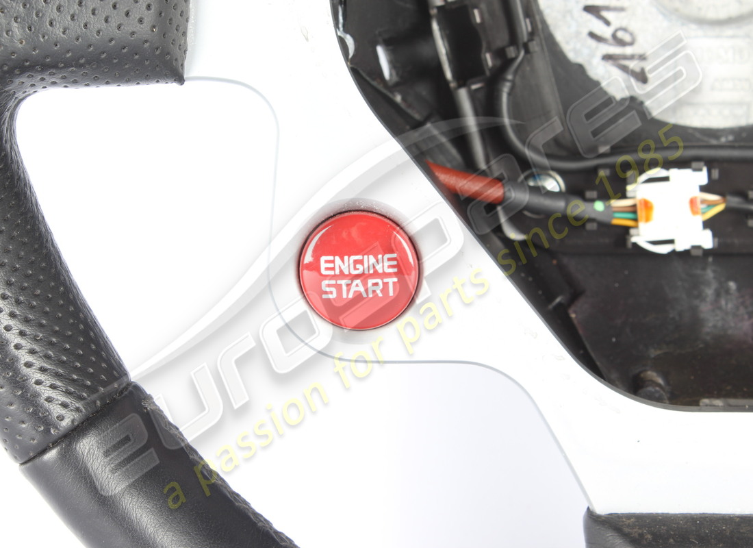 USED FERRARI VOLANTE GUIDA STD.-P.NERO 11. PART NUMBER 80898100 (2) used ferrari volante guida std.-p.nero 11. part number 80898100 (2)