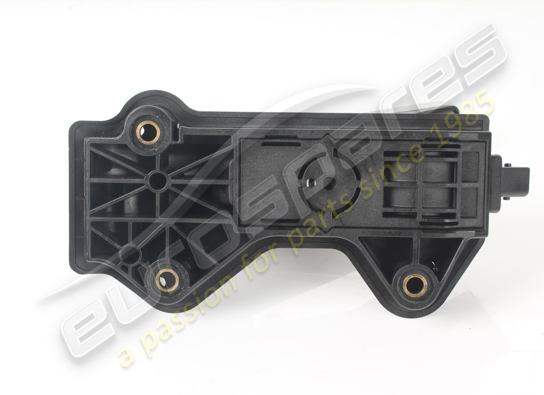 USED FERRARI COMPLETE FLOOR-HINGED ACCELERA. PART NUMBER 807331 (4) used ferrari complete floor-hinged accelera. part number 807331 (4)