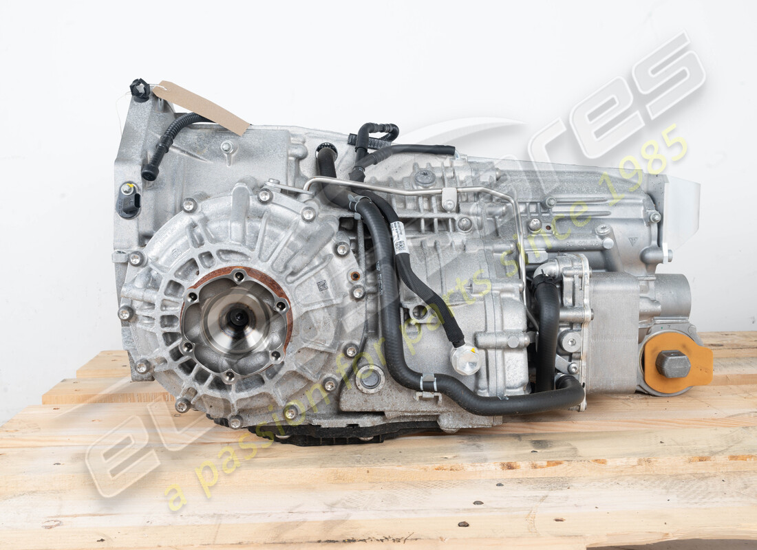 USED PORSCHE 7-SPEED DUAL CLUTCH GEARBOX. PART NUMBER 0BG300044A (2) used porsche 7-speed dual clutch gearbox. part number 0bg300044a (2)