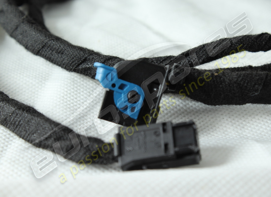 NEW MASERATI USB/AUX-IN SOCKET CONNECTION CABL. PART NUMBER 248647 (2) new maserati usb/aux-in socket connection cabl. part number 248647 (2)