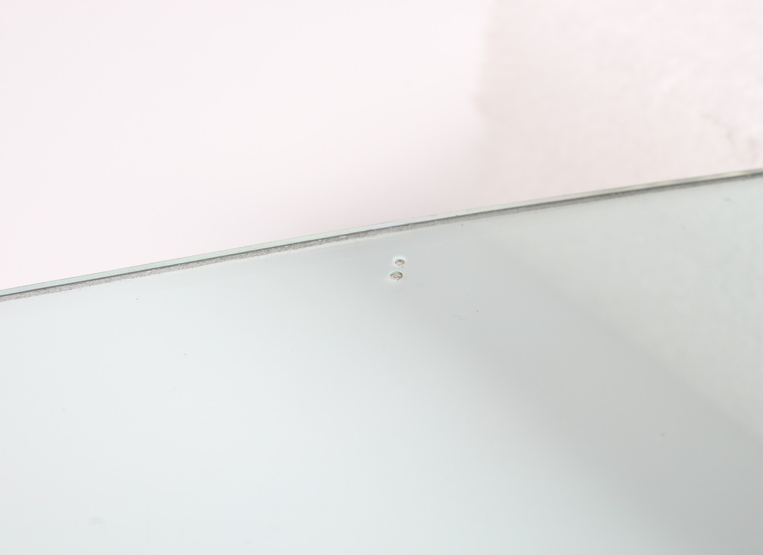 NEW (OTHER) FERRARI LH FRONT QUARTER LIGHT GLASS. PART NUMBER 62395900 (3) new (other) ferrari lh front quarter light glass. part number 62395900 (3)