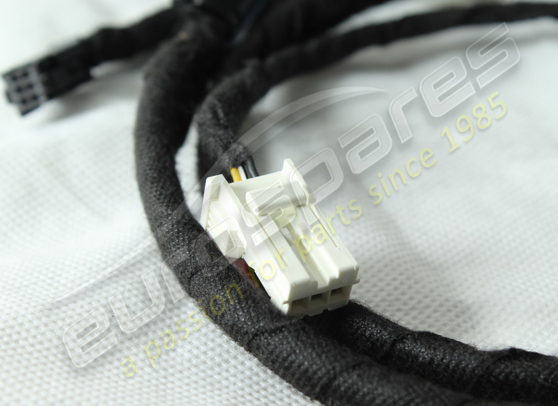 NEW MASERATI USB/AUX-IN SOCKET CONNECTION CABL. PART NUMBER 248647 (3) new maserati usb/aux-in socket connection cabl. part number 248647 (3)