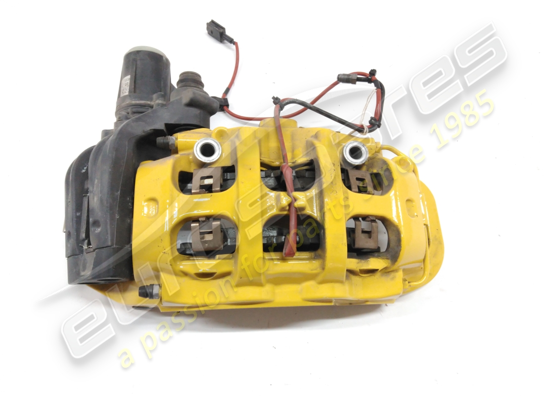 USED FERRARI CALIPER COMPLETE CARBON CERAMIC POST.DX GIAL. PART NUMBER 776940 (2) used ferrari caliper complete carbon ceramic post.dx gial. part number 776940 (2)