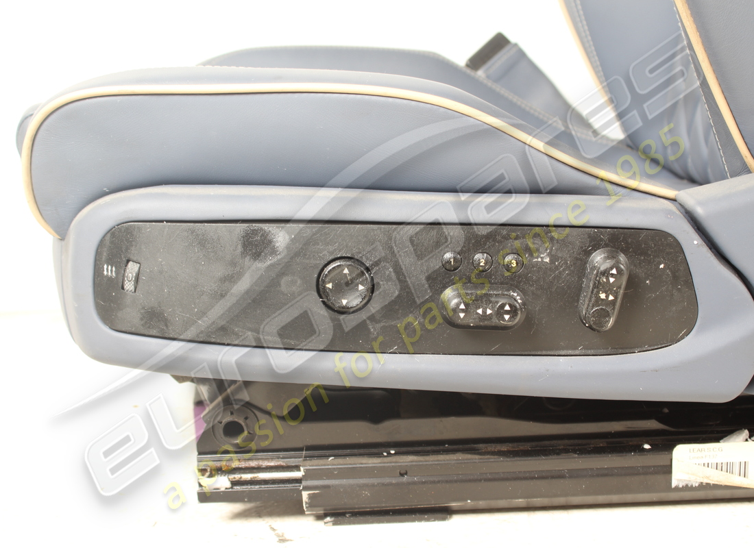 USED FERRARI SEAT SET. PART NUMBER EAP1490262 (6) used ferrari seat set. part number eap1490262 (6)