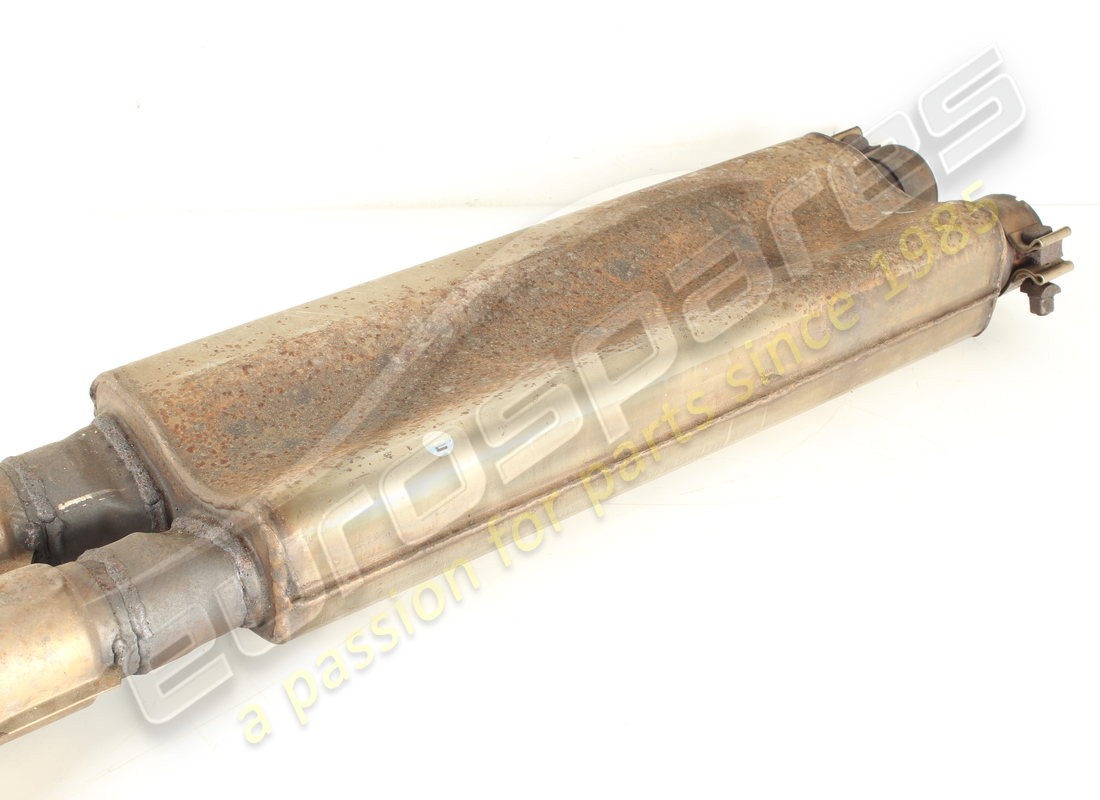 USED FERRARI CENTRAL SILENCER. PART NUMBER 167995 (3) used ferrari central silencer. part number 167995 (3)