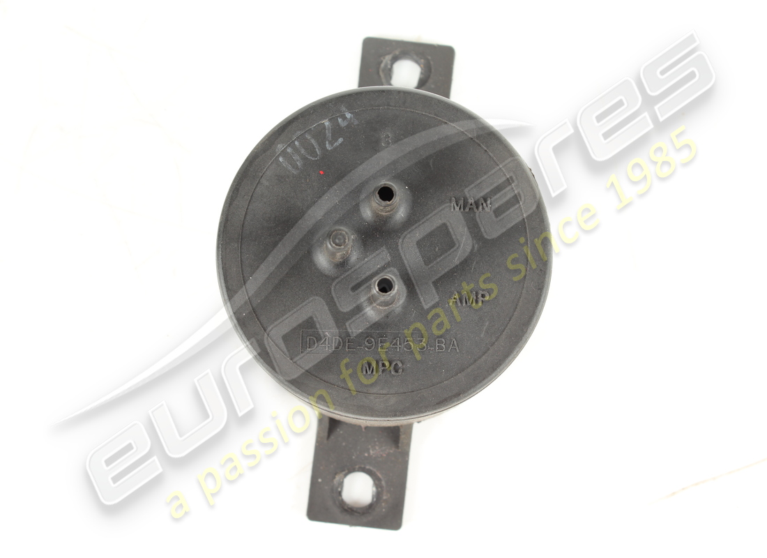 USED FERRARI TANK. PART NUMBER 140175 (2) used ferrari tank. part number 140175 (2)