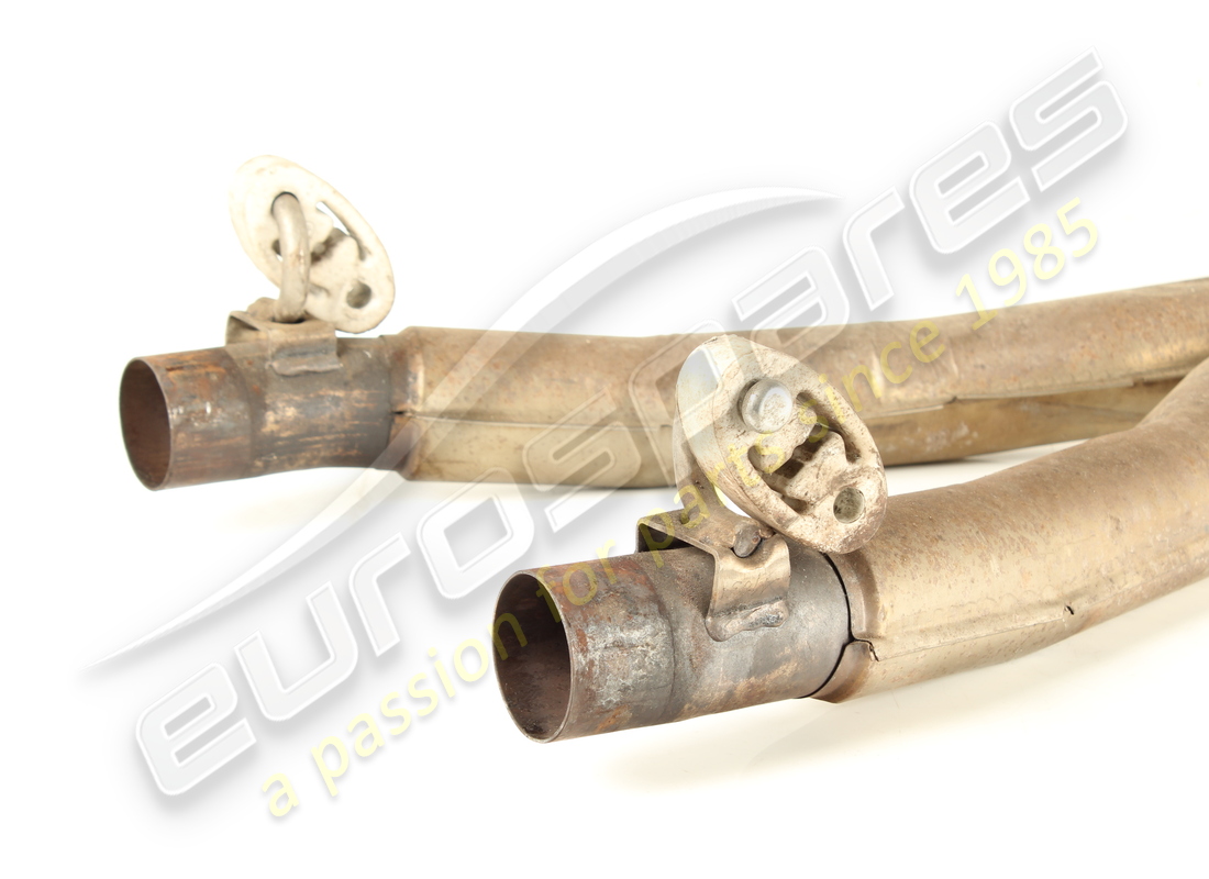 USED FERRARI CENTRAL SILENCER. PART NUMBER 167995 (2) used ferrari central silencer. part number 167995 (2)