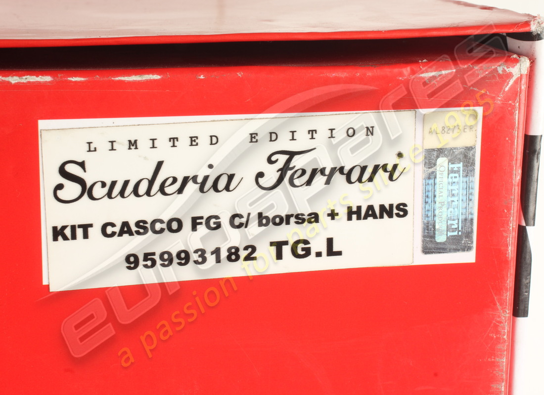 NEW FERRARI LARGE FERRARI HELMET WITH BAG. PART NUMBER 95993182 (9) new ferrari large ferrari helmet with bag. part number 95993182 (9)