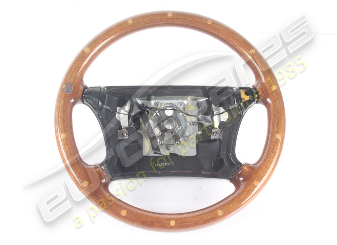 USED Maserati STEERING WHEEL . PART NUMBER 377800104 (1)