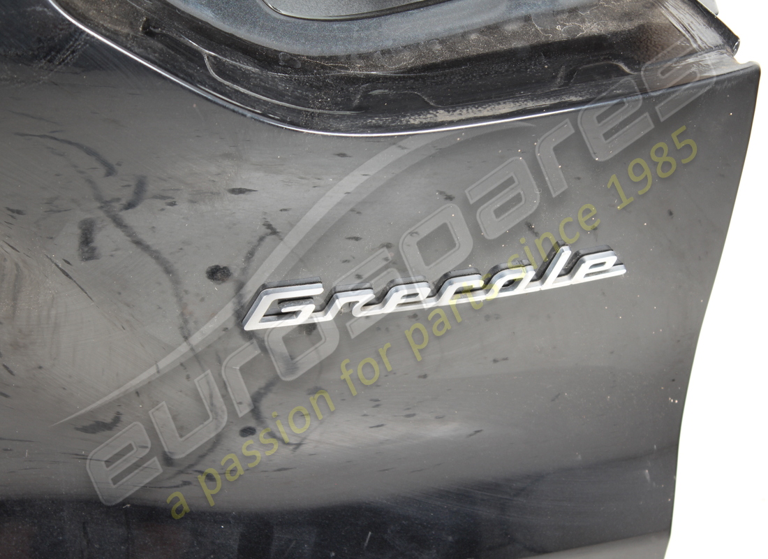 USED MASERATI REAR HOOD WITH GLASS. PART NUMBER EAP1488749 (3) used maserati rear hood with glass. part number eap1488749 (3)