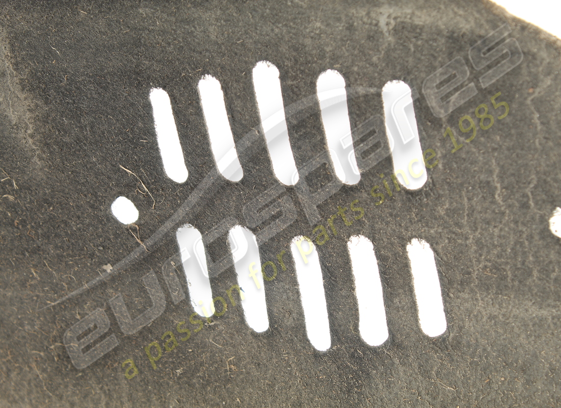 used maserati rh front wheelhouse. part number 81050300 (4)