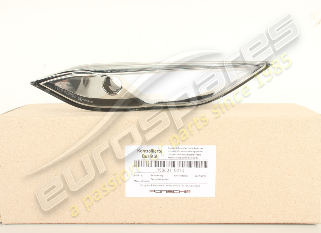 NEW PORSCHE TURN SIGNAL REPEATER. PART NUMBER 95863110210 (4) new porsche turn signal repeater. part number 95863110210 (4)