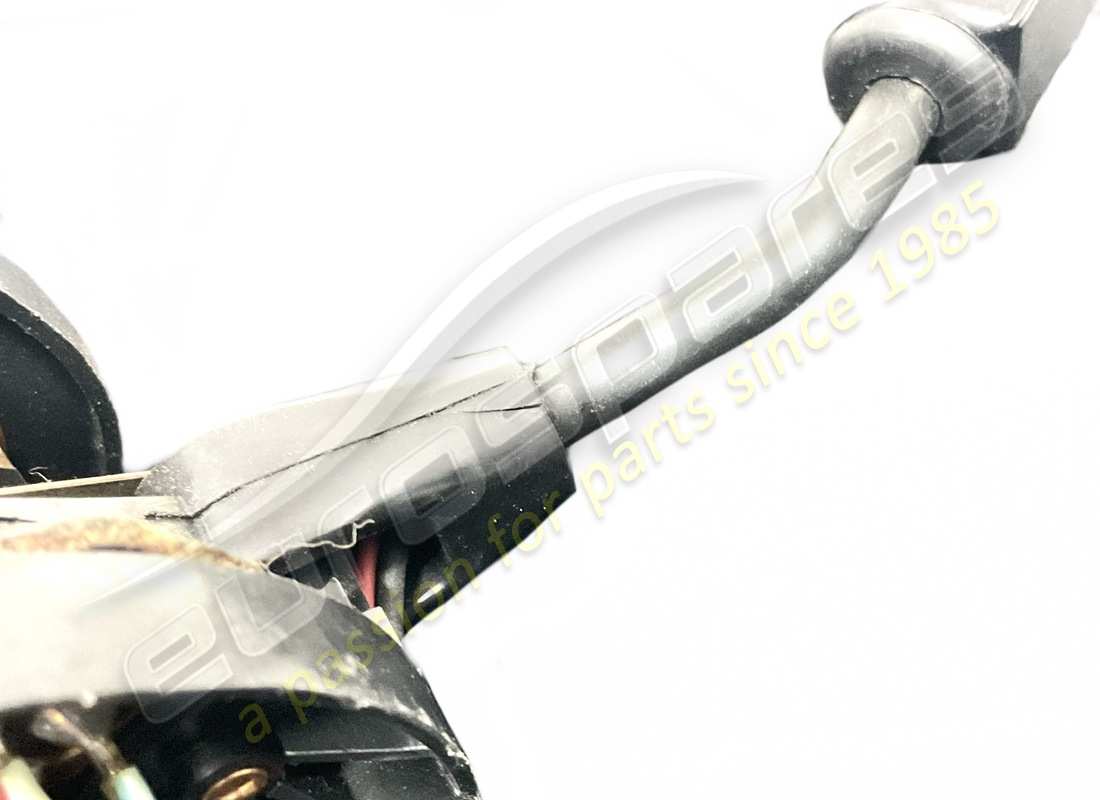 DAMAGED FERRARI COLUMN SWITCH. PART NUMBER 61838400 (5) damaged ferrari column switch. part number 61838400 (5)