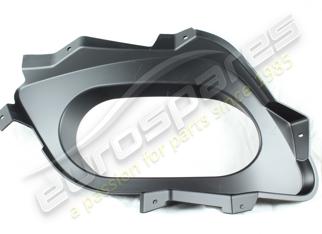 NEW MASERATI RH PLATE. PART NUMBER 89177600 (1) new maserati rh plate. part number 89177600 (1)