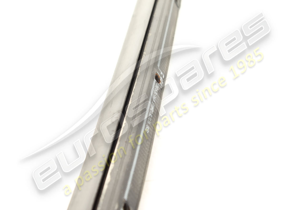 USED FERRARI RH EXTERIOR WINDOW SCRAPER SEAL. PART NUMBER 82208000 (4) used ferrari rh exterior window scraper seal. part number 82208000 (4)