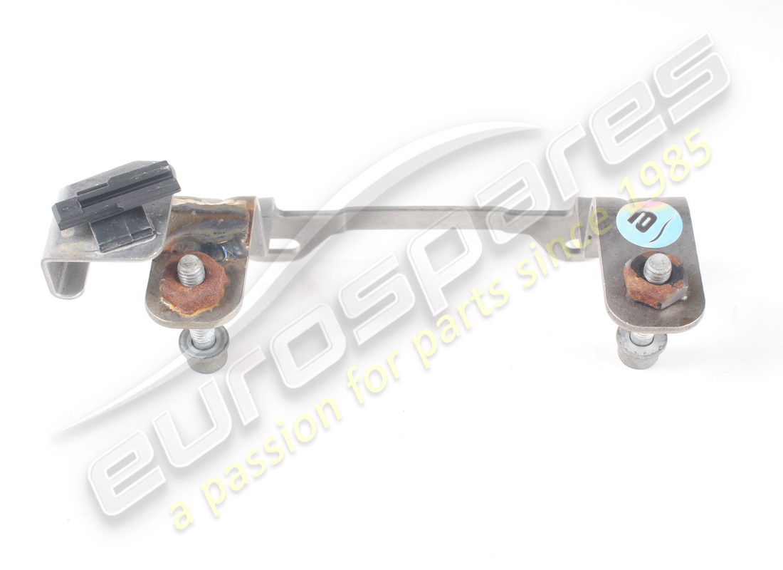 USED FERRARI PUMP MOUNTING BRACKET. PART NUMBER 320069 (3) used ferrari pump mounting bracket. part number 320069 (3)