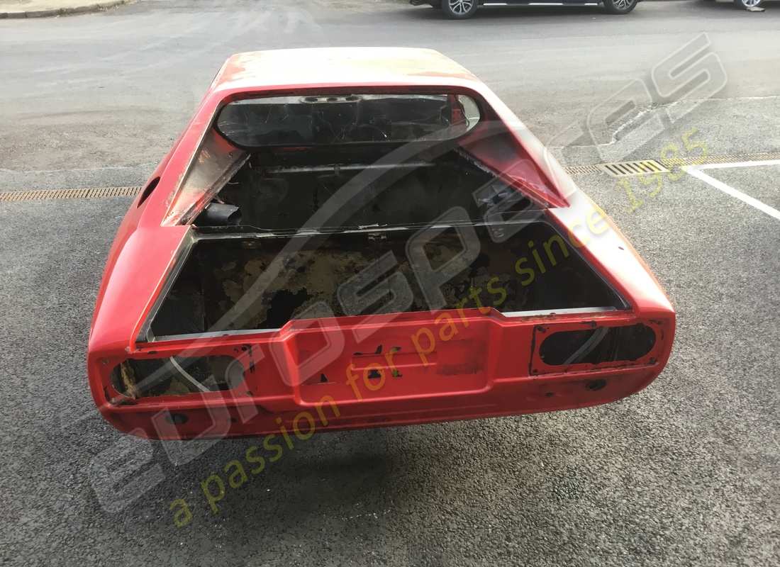USED EUROSPARES FERRARI 308 GT4 DINO (1979) RHD BODYSHELL & CHASSIS. PART NUMBER EAP1390100 (4) used eurospares ferrari 308 gt4 dino (1979) rhd bodyshell & chassis. part number eap1390100 (4)