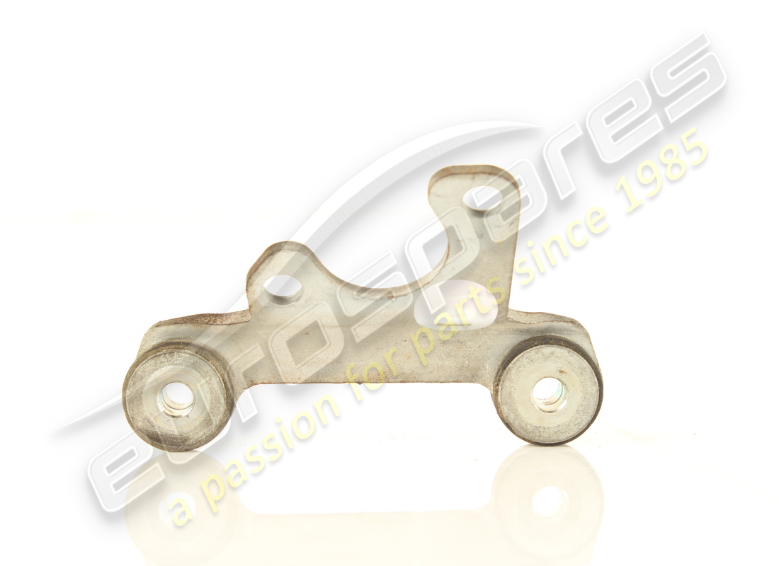 USED Ferrari RH BRACKET . PART NUMBER 257257 (1)