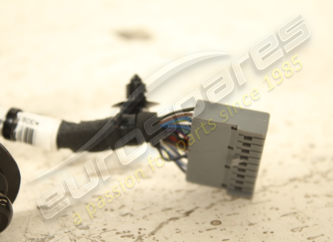 USED FERRARI TONNEAUCOVER NERO DS (1250)S. PART NUMBER 80413371 (5) used ferrari tonneaucover nero ds (1250)s. part number 80413371 (5)