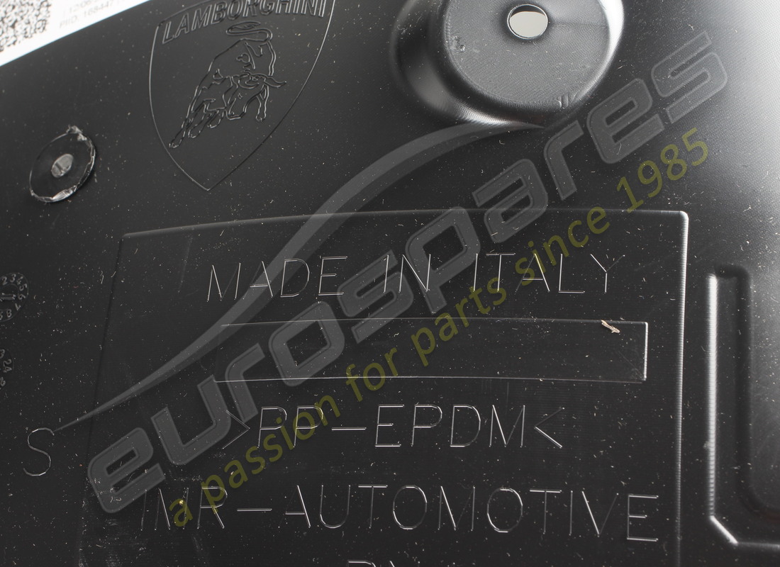 new lamborghini wheel housing. part number 4ml821171c (3)