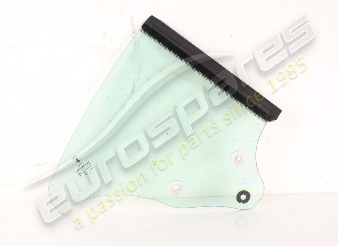 USED Ferrari RH REAR QUARTER GLASS . PART NUMBER 69845300 (1)