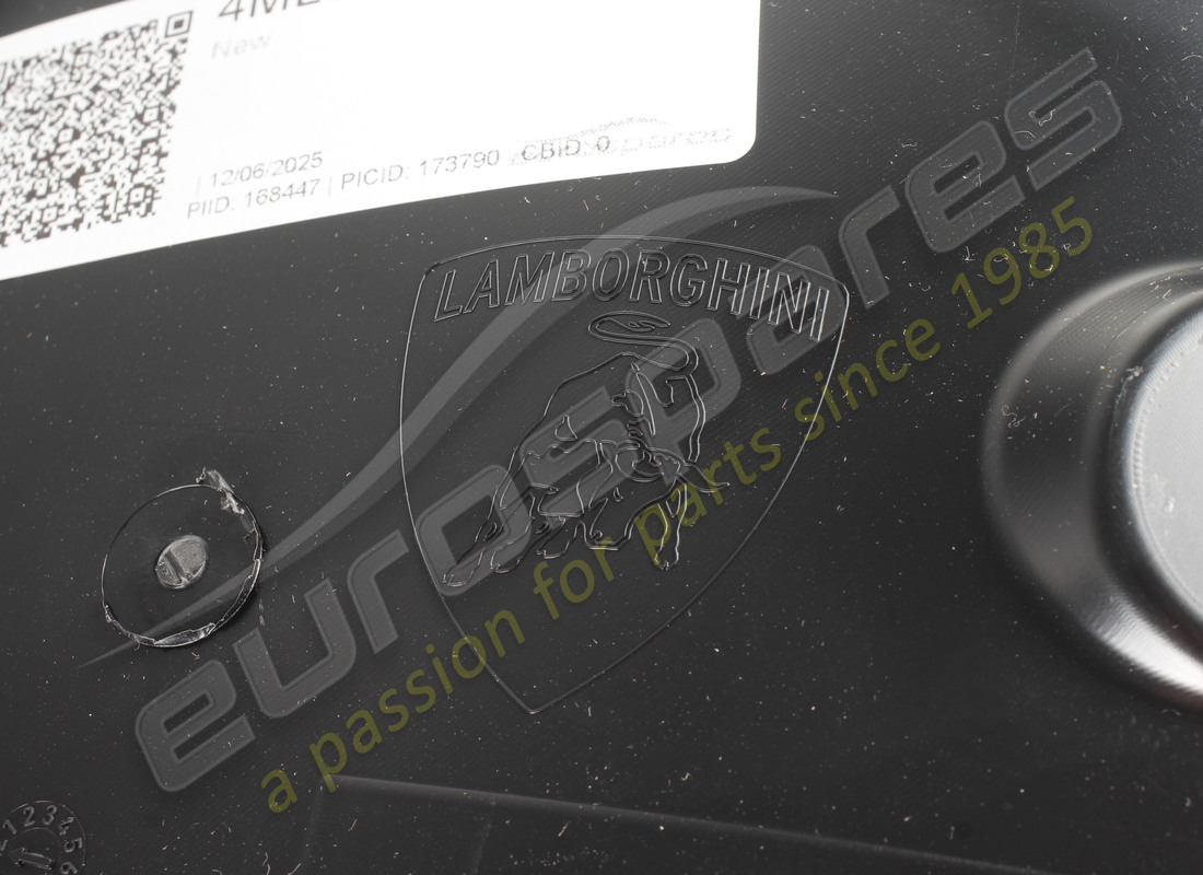 new lamborghini wheel housing. part number 4ml821171c (4)