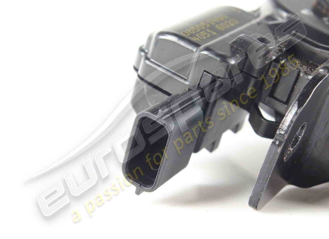 used ferrari electric lock with lever and memory. part number 85051400 (5)