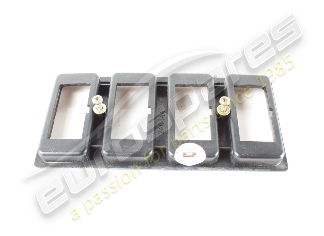 USED FERRARI PLATE. PART NUMBER 61819700 (2) used ferrari plate. part number 61819700 (2)