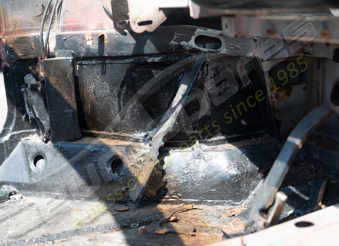 USED FERRARI FERRARI 348 TS REAR END ASSEMBLY. PART NUMBER 62077900 (12) used ferrari ferrari 348 ts rear end assembly. part number 62077900 (12)