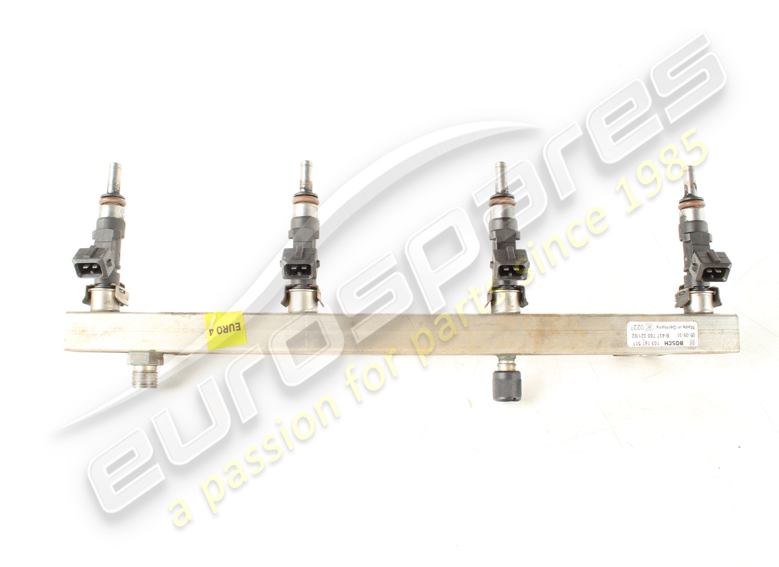 used maserati fuel pipe with injectors. part number 215338 (1)