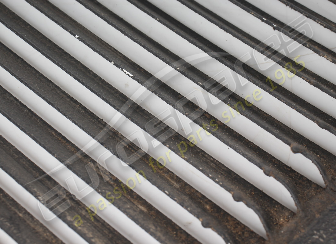 used ferrari rh lower front wheel arch panel. part number 61750200 (6)