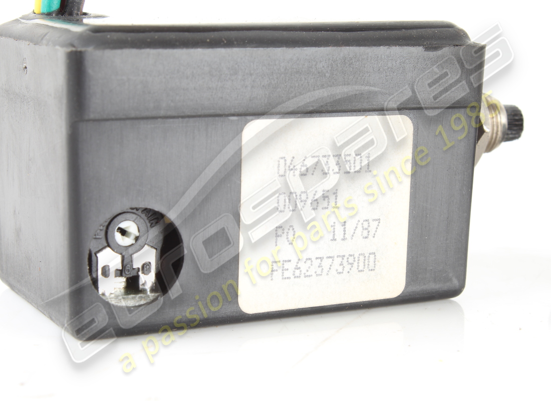 used ferrari air con speed control switch. part number 62373900 (3)