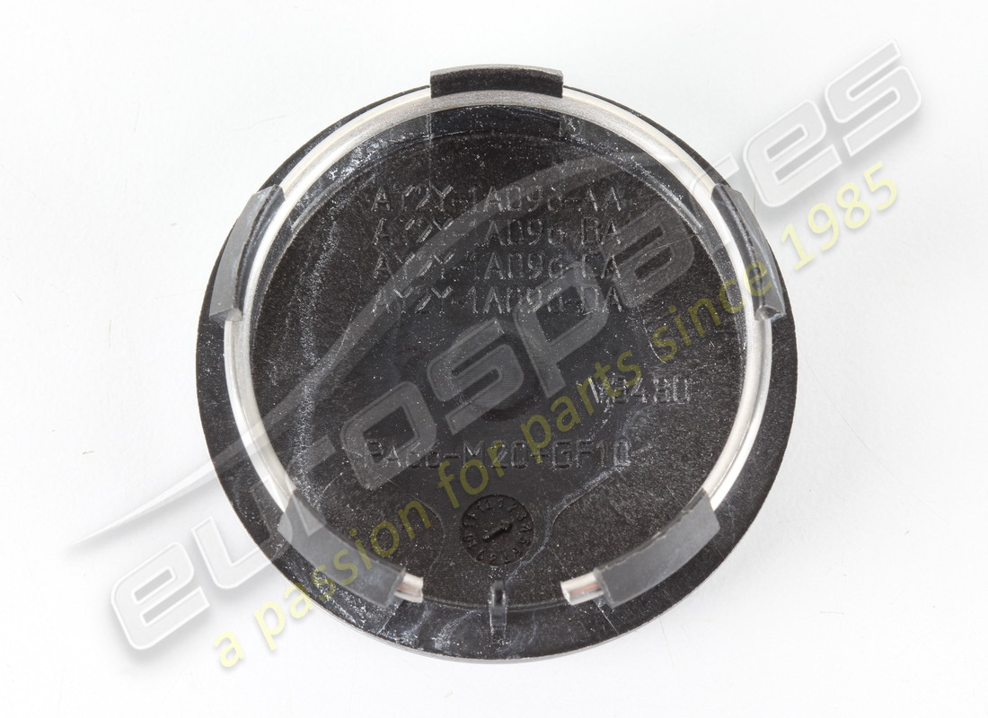 NEW ASTON MARTIN WHEEL BADGE-SILVER. PART NUMBER AY2Y1A096AA (3) new aston martin wheel badge-silver. part number ay2y1a096aa (3)