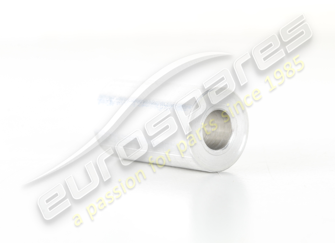 NEW PORSCHE SLEEVE. PART NUMBER 99320740700 (1) new porsche sleeve. part number 99320740700 (1)
