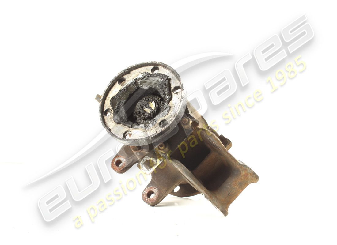 USED EUROSPARES RIGHT HAND HUB CARRIER WITH SHAFT AND DRIVE COUPLING COMPLETE. PART NUMBER EAP1392805 (2) used eurospares right hand hub carrier with shaft and drive coupling complete. part number eap1392805 (2)