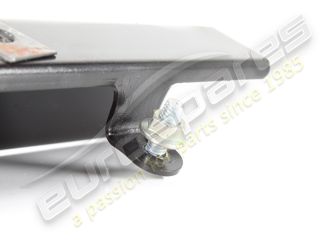 USED FERRARI COMPLETE RH INTERNAL BRACKET. PART NUMBER 330821 (3) used ferrari complete rh internal bracket. part number 330821 (3)