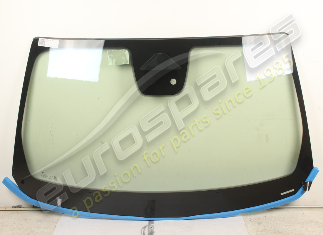 NEW MASERATI WINDSHIELD GLASS. PART NUMBER 673015676 (1) new maserati windshield glass. part number 673015676 (1)