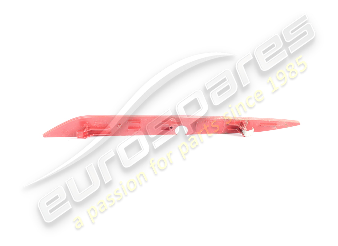 USED MASERATI RH REAR REFLECTOR. PART NUMBER 675002330 (2) used maserati rh rear reflector. part number 675002330 (2)