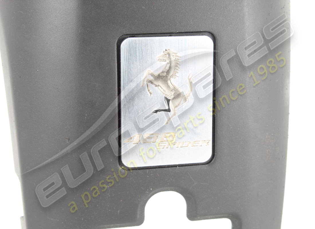 USED FERRARI COMPLETE CENTRAL COSMETIC SHIE. PART NUMBER 86921700 (2) used ferrari complete central cosmetic shie. part number 86921700 (2)