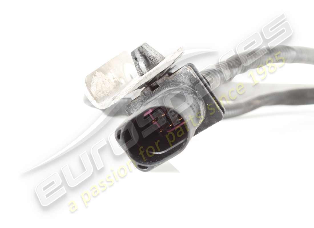 USED FERRARI FRONT OXYGEN SENSOR. PART NUMBER 292582 (2) used ferrari front oxygen sensor. part number 292582 (2)