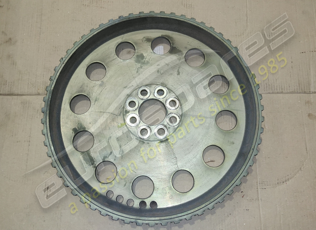 USED FERRARI ENGINE FLYWHELL GTA. PART NUMBER 170774 (2) used ferrari engine flywhell gta. part number 170774 (2)