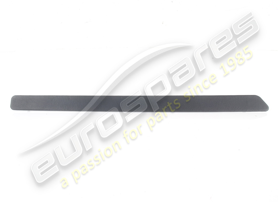 USED Ferrari RH MOULDING GTS . PART NUMBER 60355906 (1)